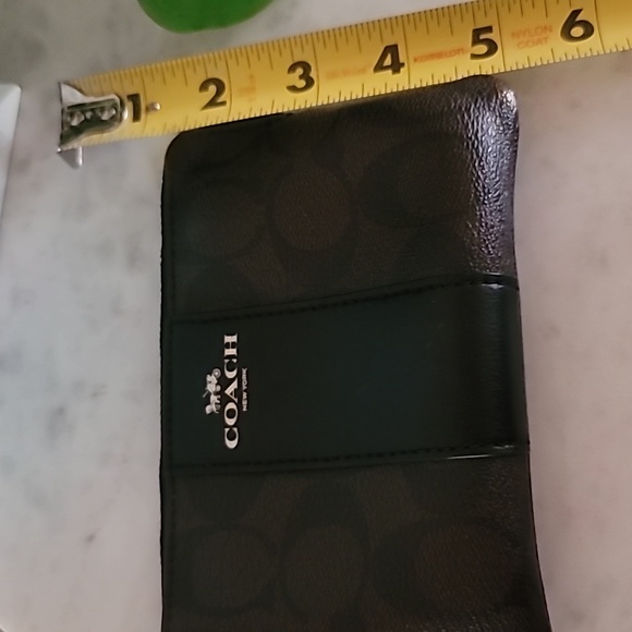 Coach used in great condition wristlet. Open to offers - Picture 8 of 8